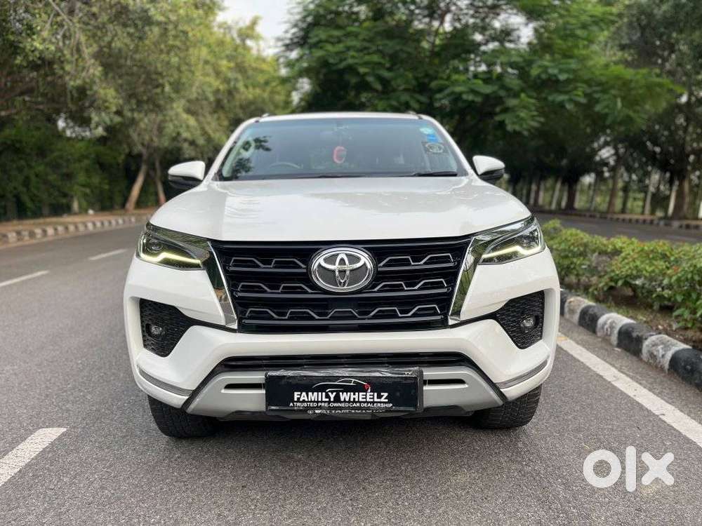 Toyota Fortuner 4x2 At 2.7 Petrol, 2022, Petrol