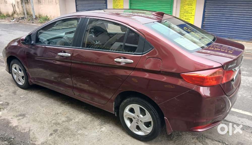 Honda City V At Sunroof I-vtec, 2016, Petrol