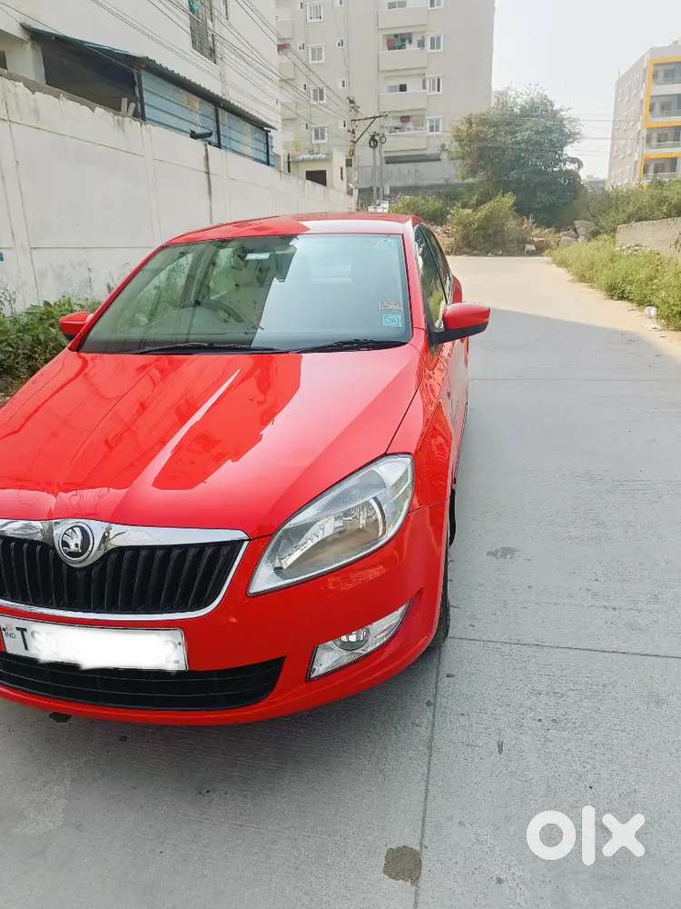 Skoda Rapid Ambition Plus -  diesel Mt, 98500 Driven, 2015 Model