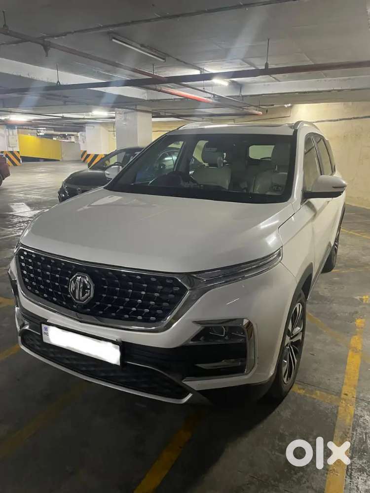 2022 (november) Mg Hector Petrol - At (white) - 5 Seater