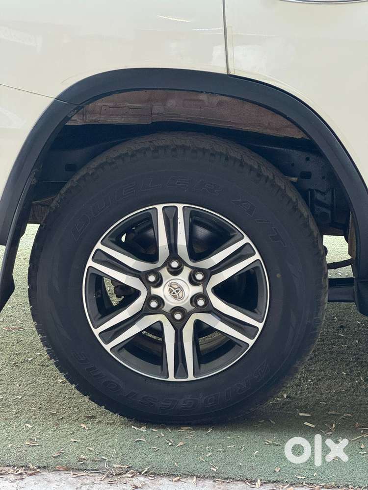Toyota Fortuner 4x2 Mt 2.8 Diesel, 2023, Diesel