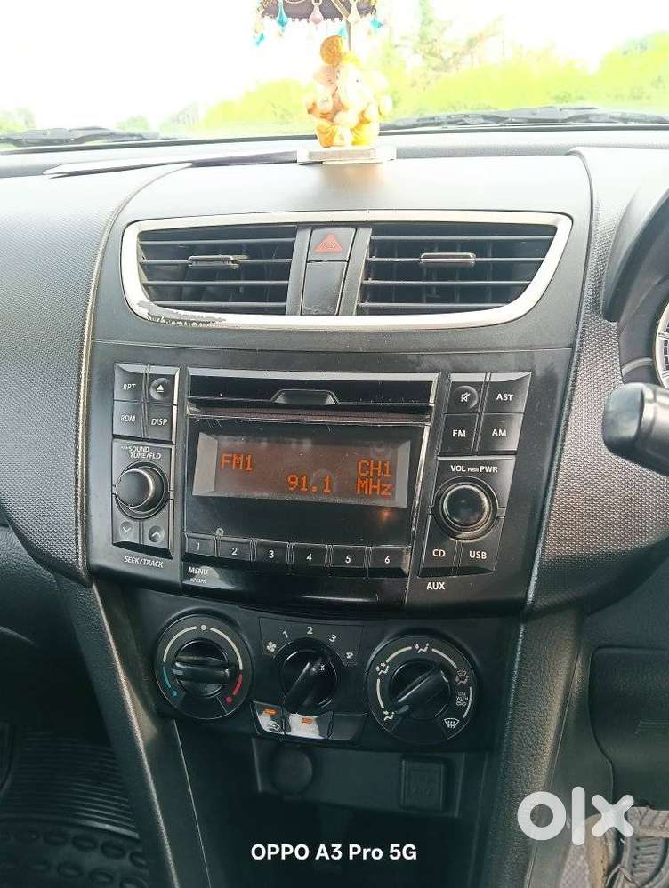 Maruti Suzuki Swift Vxi Abs Bsiv, 2016, Petrol