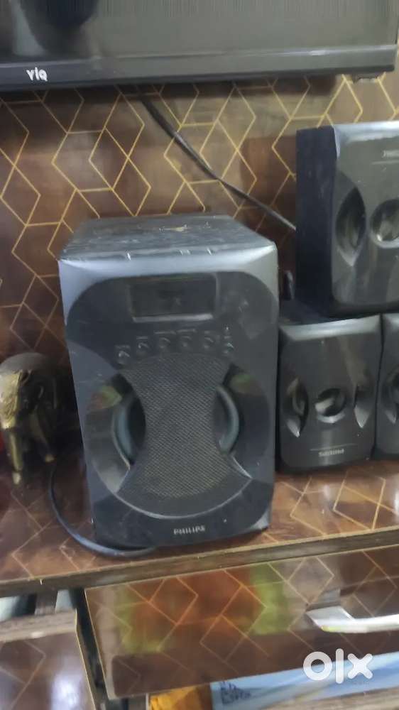 Sale 5 in 1 Philips home theatre