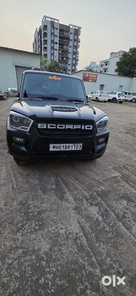 Scorpio S10 Top Model