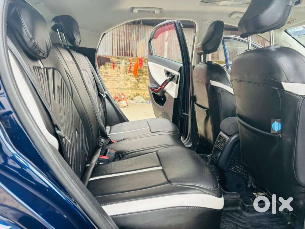 Tata Nexon Creative Plus S 1.2 Revotron Petrol 6 Mt, 2025, Petrol