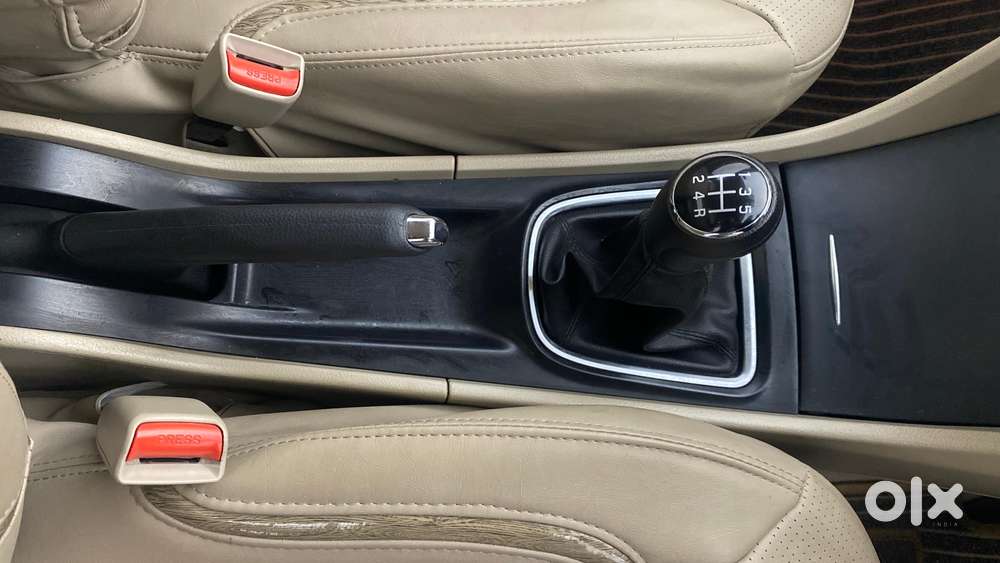 Maruti Suzuki Ciaz 1.5 Zeta Shvs Mt, 2021, Petrol