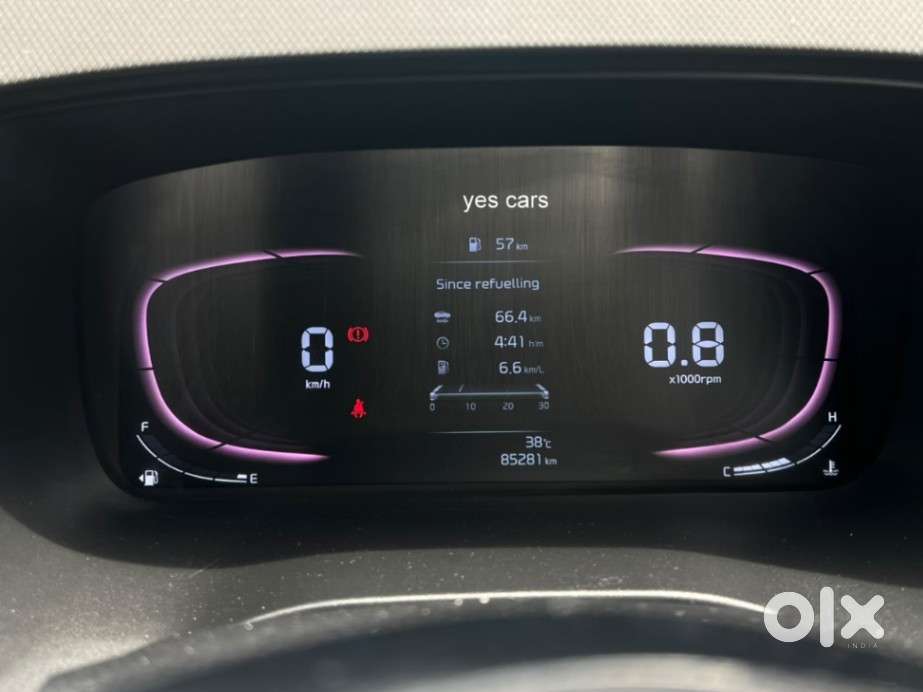 Kia Carens 1.4 Prestige Plus Turbo 7 Str, 2022, Petrol