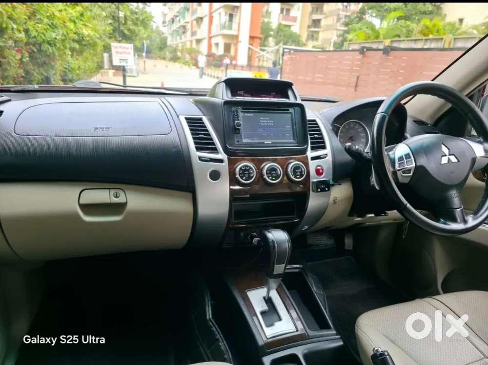 Mitsubishi Pajero Sport 2015 Diesel Well Maintained