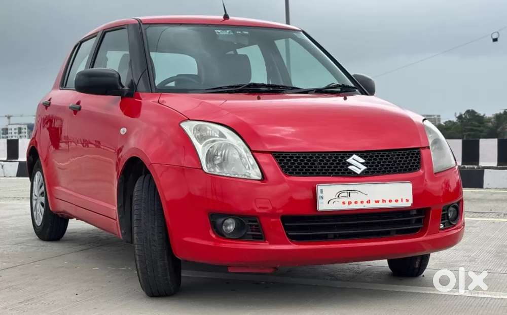 Maruti Suzuki Swift Vxi, 2011, Petrol