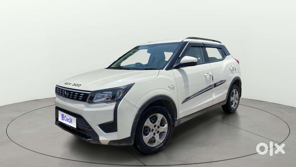 Mahindra Xuv300 W6, 2022, Petrol