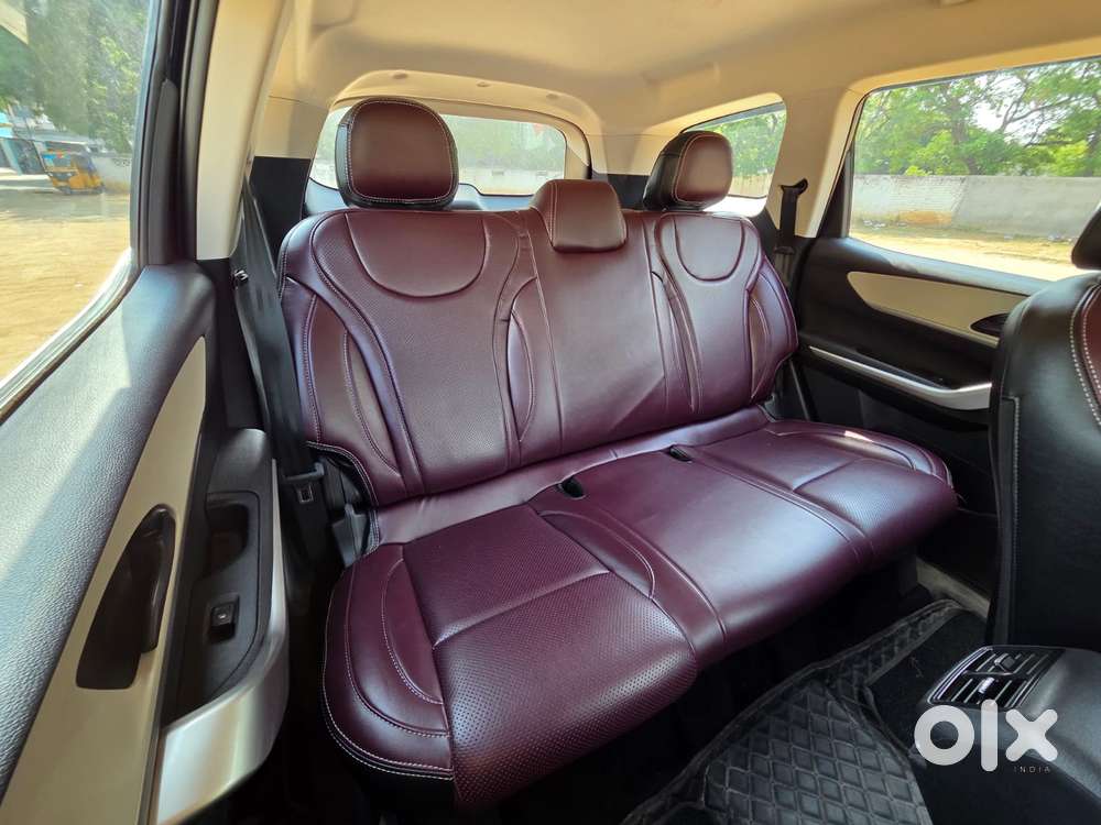 Mahindra Xuv700 2.2 Mx Diesel Mt 5 Str, 2024, Diesel