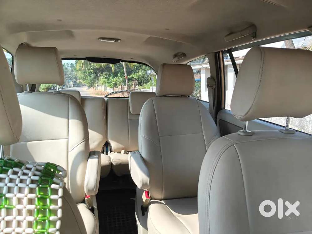 Toyota Innova 2014