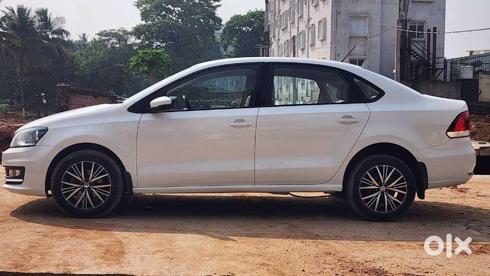 Volkswagen Vento 1.6 Highline Plus, 2019, Petrol
