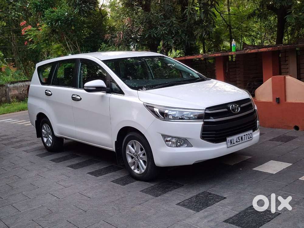 Toyota Innova Crysta 2.8 Gx At, 2016, Diesel