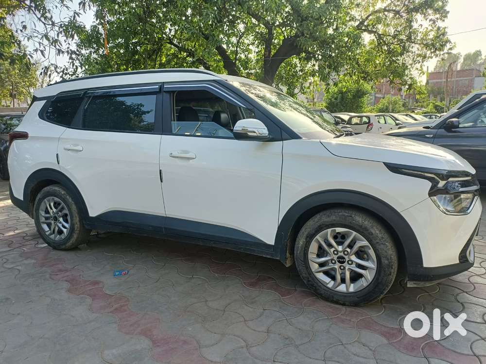 Kia Carens G 1.5 6mt Premium (o) 7-seater, 2024, Diesel