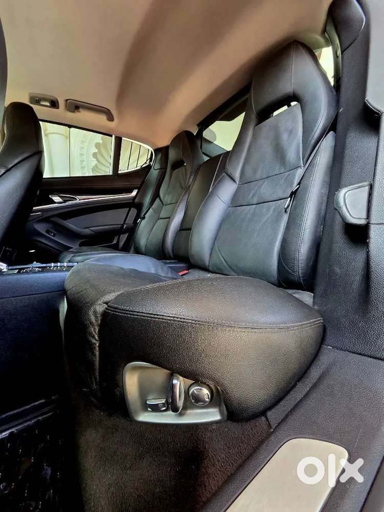 Porsche Panamera V6 Diesel In Carmine Red