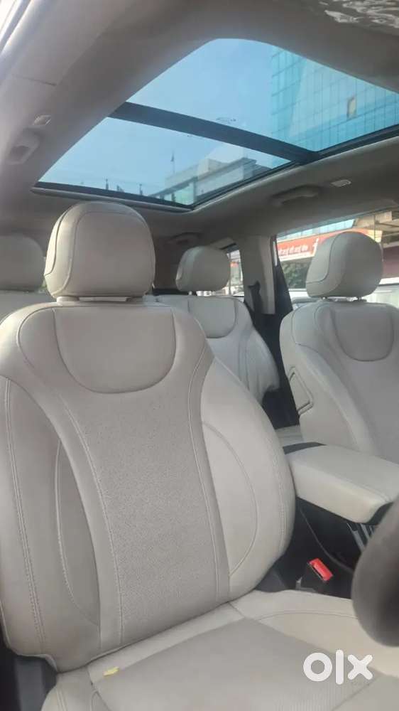 Mahindra Xuv700 Ax 7  Diesel 2025 Variant