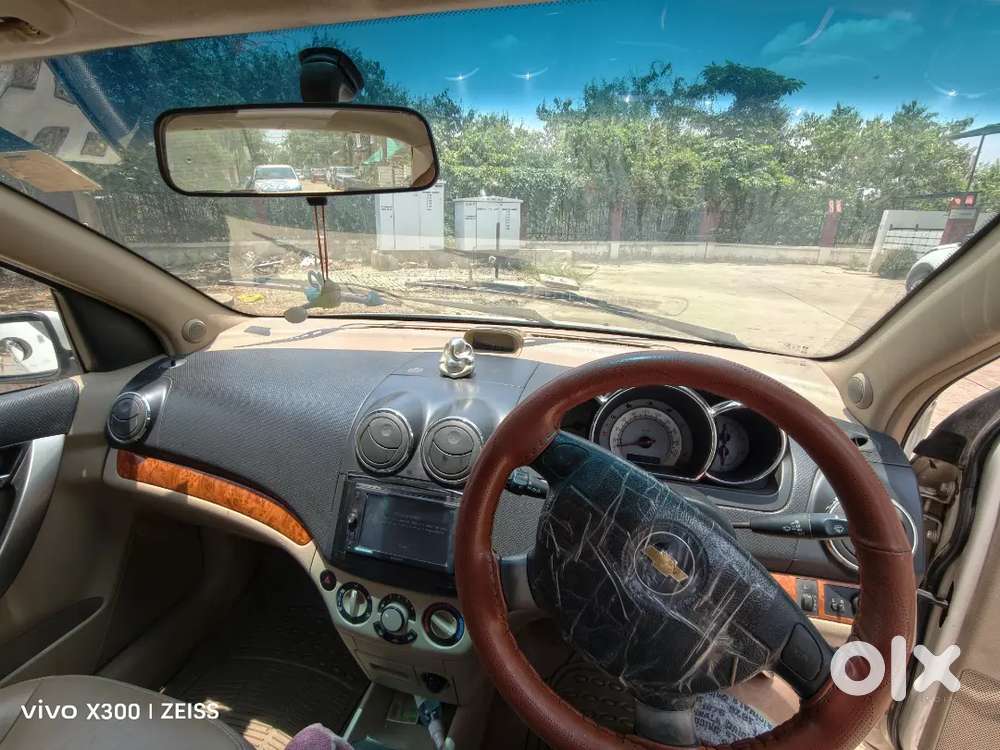Chevrolet Aveo 2011 Petrol 52000 Km Driven
