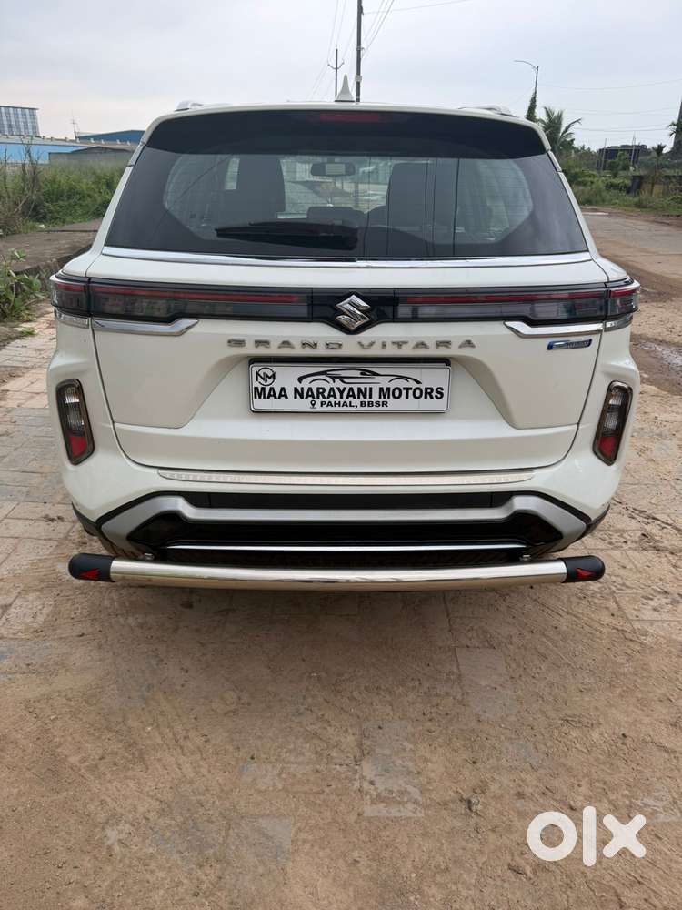 Maruti Suzuki Grand Vitara Smart Hybrid Alpha, 2025, Petrol