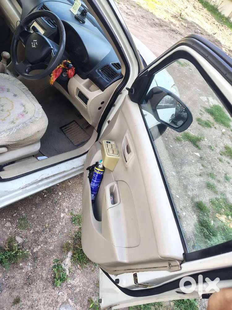Maruti Suzuki Swift Dzire 2012