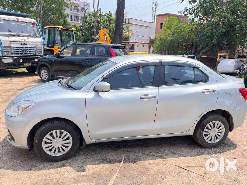 Maruti Suzuki Dzire 1.2 Vxi, 2024, Petrol