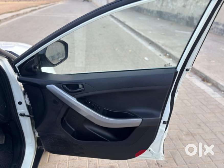 Tata Nexon 1.2 Revotron Xma Amt (s), 2021, Petrol