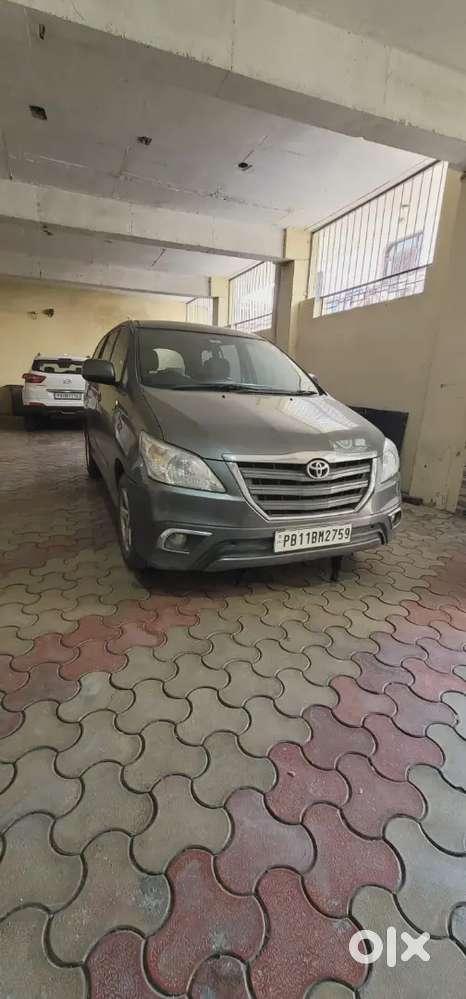 Toyota Innova Diesel 2014
