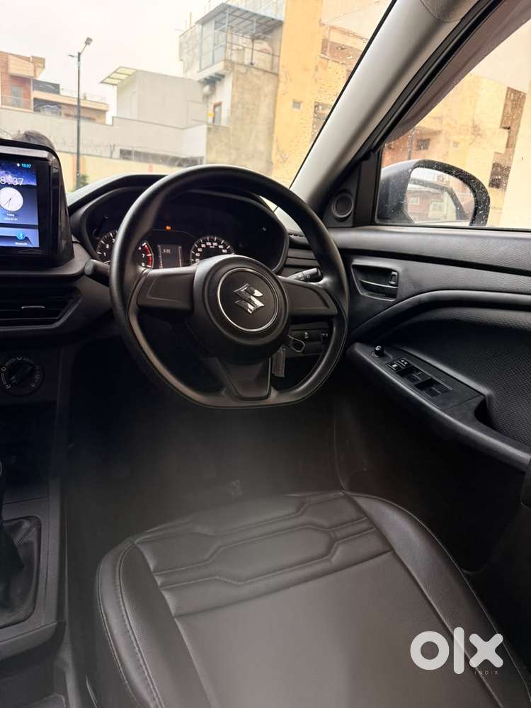 Maruti Suzuki Brezza Vxi At, 2023, Petrol