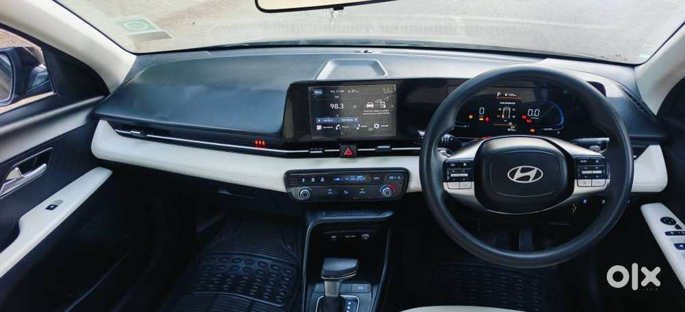 Hyundai Verna 1.5 Sx Ivt, 2025, Petrol