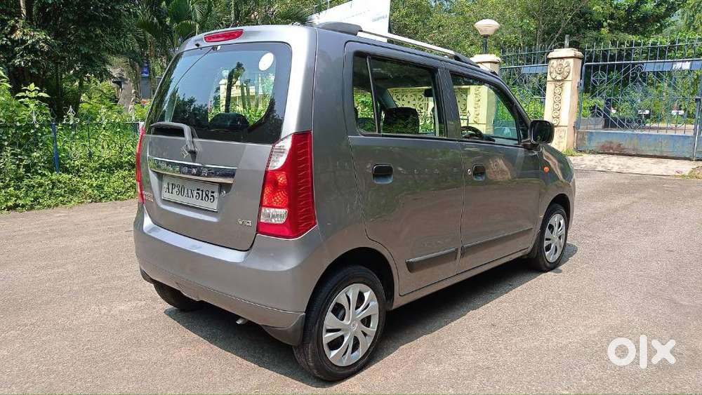 Maruti Suzuki Wagon R Vxi 1.0, 2018, Petrol