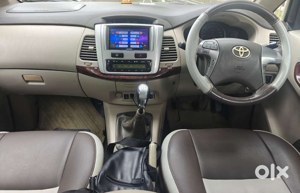 Toyota Innova 2.5 E Diesel Ps 7-seater, 2013, Diesel