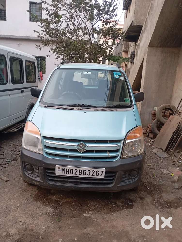 Power Window 2
Power Steering
Chilled Ac
Tyre90%
Petrol/cng