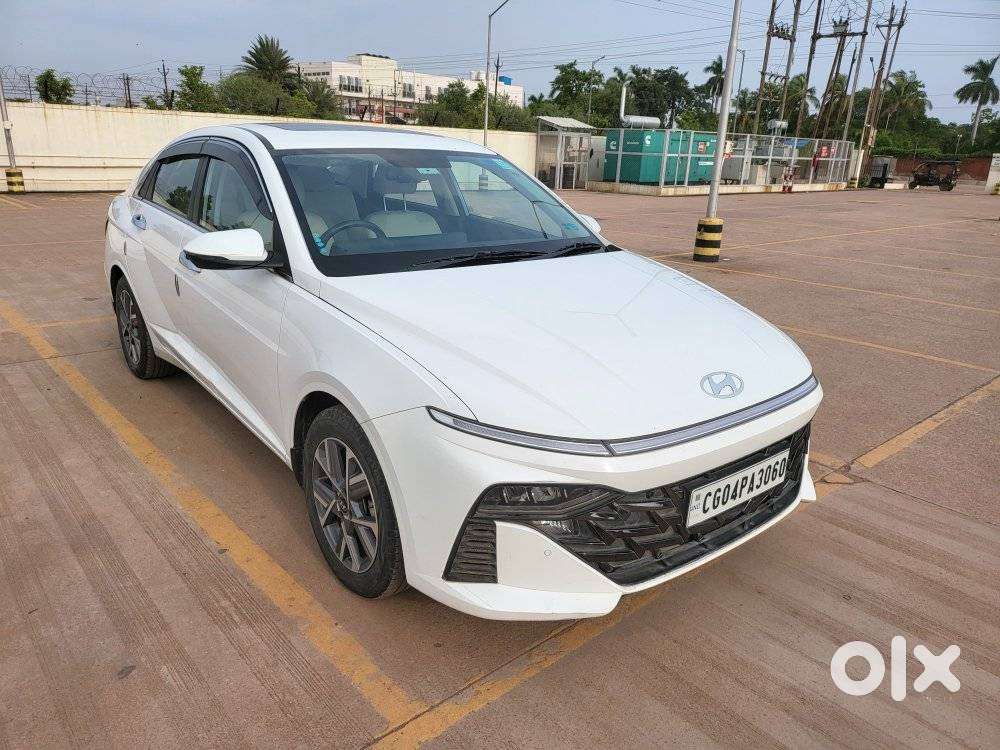 Hyundai Verna 1.5 Mpi Mt Sx (o), 2023, Petrol