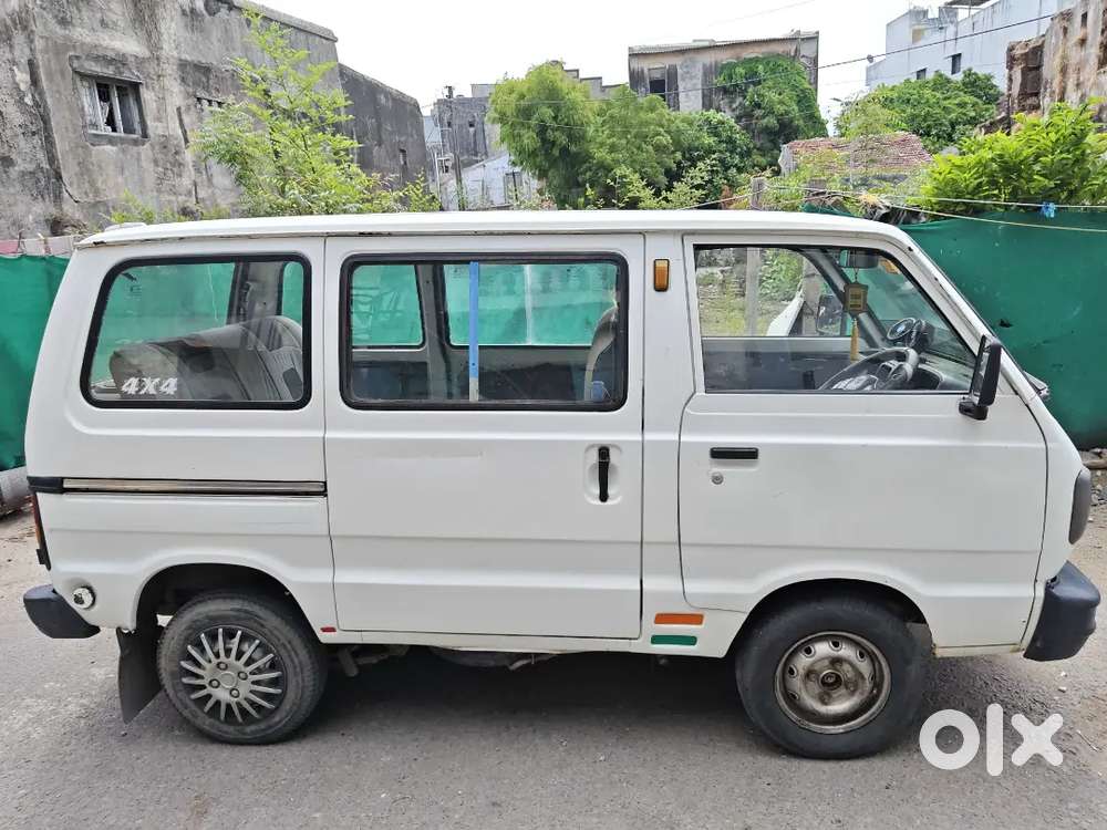 Maruti Suzuki Omni 2010