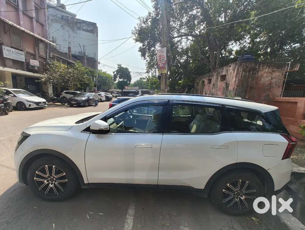 Mahindra Xuv700 2022 Diesel 105000 Km Driven