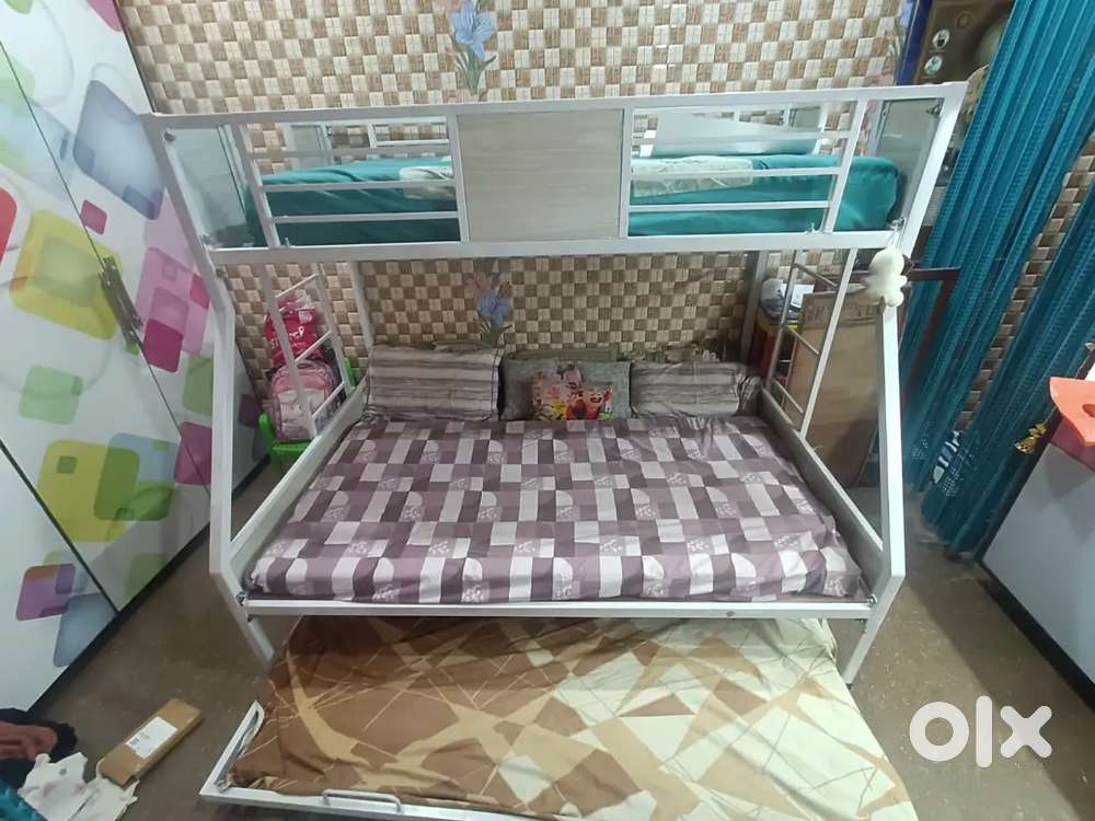 Bunk Bed Twin Over Full Size with Ladde
