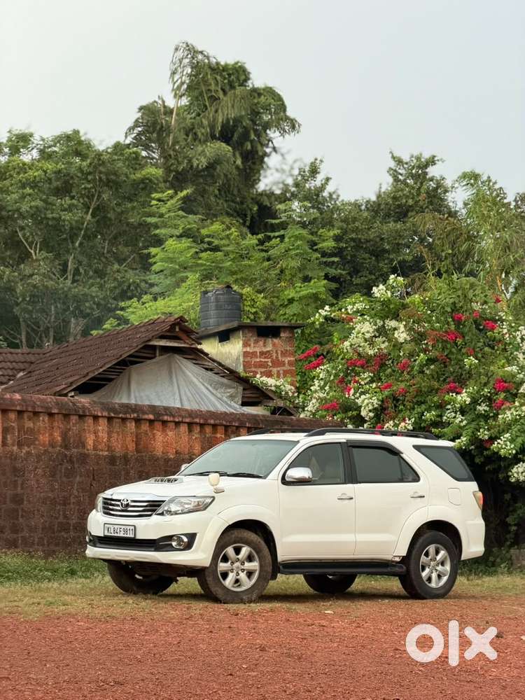 Toyota Fortuner 3.0 4x4 Manual, 2011, Diesel