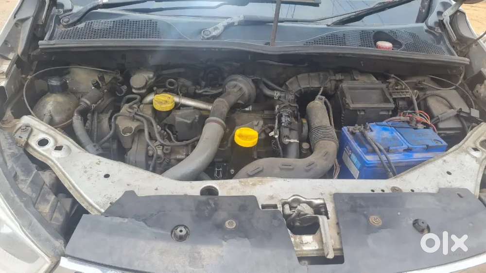 Renault Lodgy 2016 Petrol 95000 Km Driven