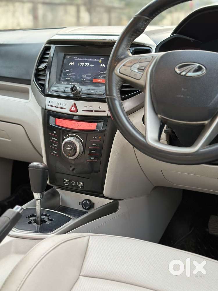 Mahindra Xuv300 W8 (o) 1.5 Diesel Amt Dual Tone, 2020, Diesel