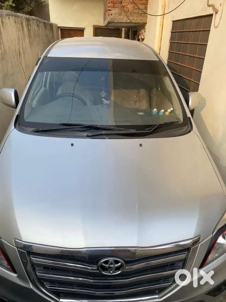 Toyota Innova 2005 Diesel 188000 Km Driven