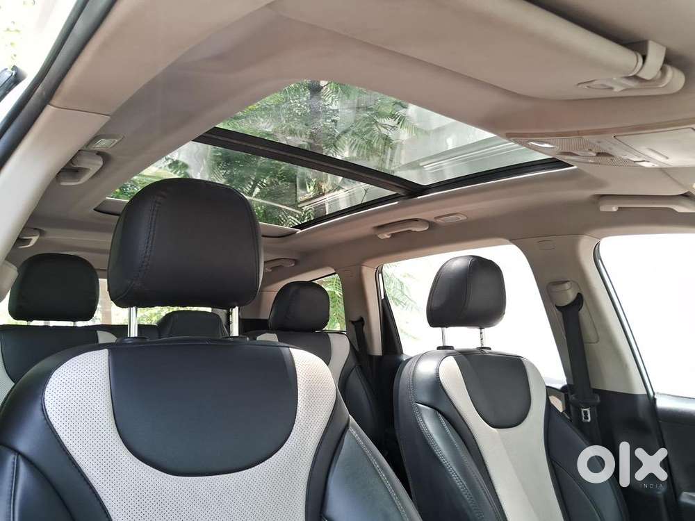 Mahindra Xuv700 2023 Diesel Well Maintained