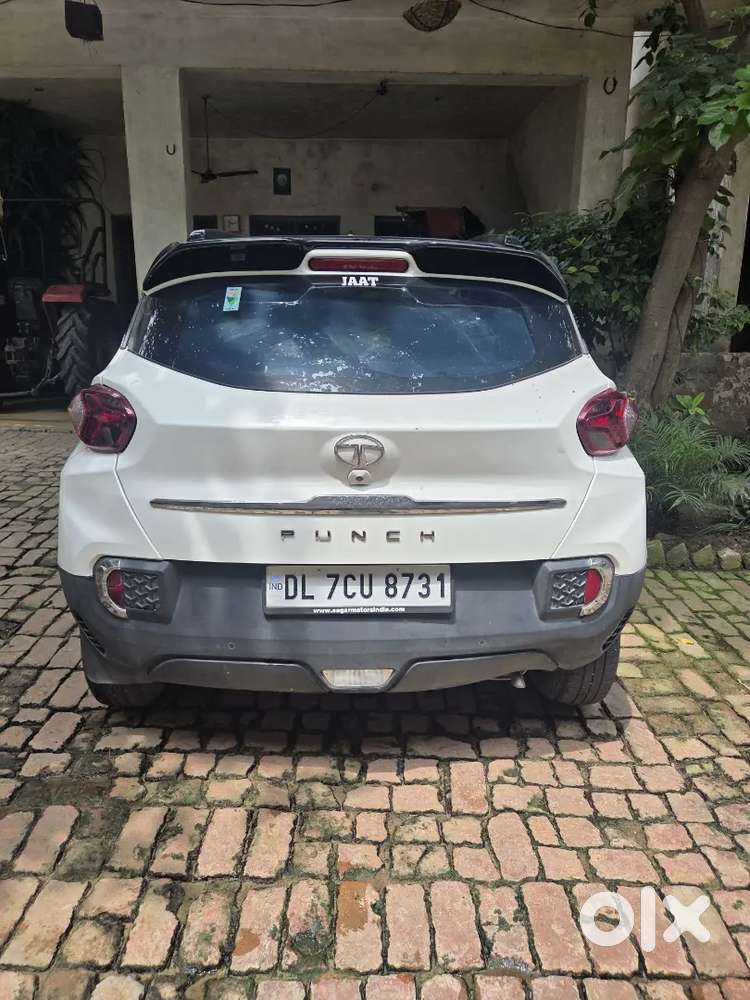 Tata Punch Rhythm 2022