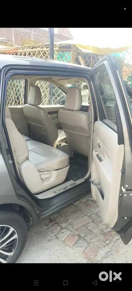 Kannauj Jile Me Hai Car