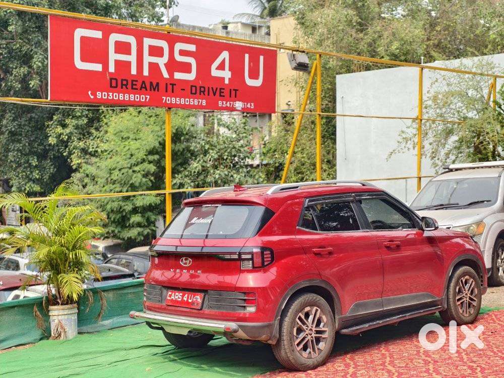 Hyundai Venue S (o) 1.2 Petrol Knight Edition, 2023, Petrol