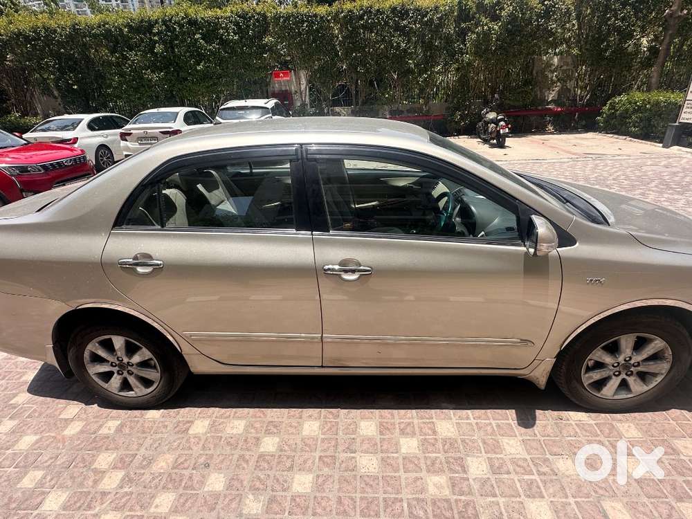 Toyota Corolla Altis 2013 Petrol Well Maintained