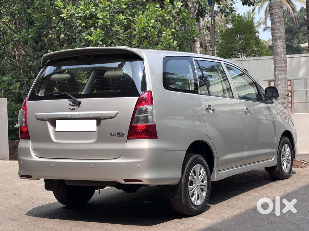 Toyota Innova 2.5 Gx 7 Str Bs-iii, 2012, Diesel