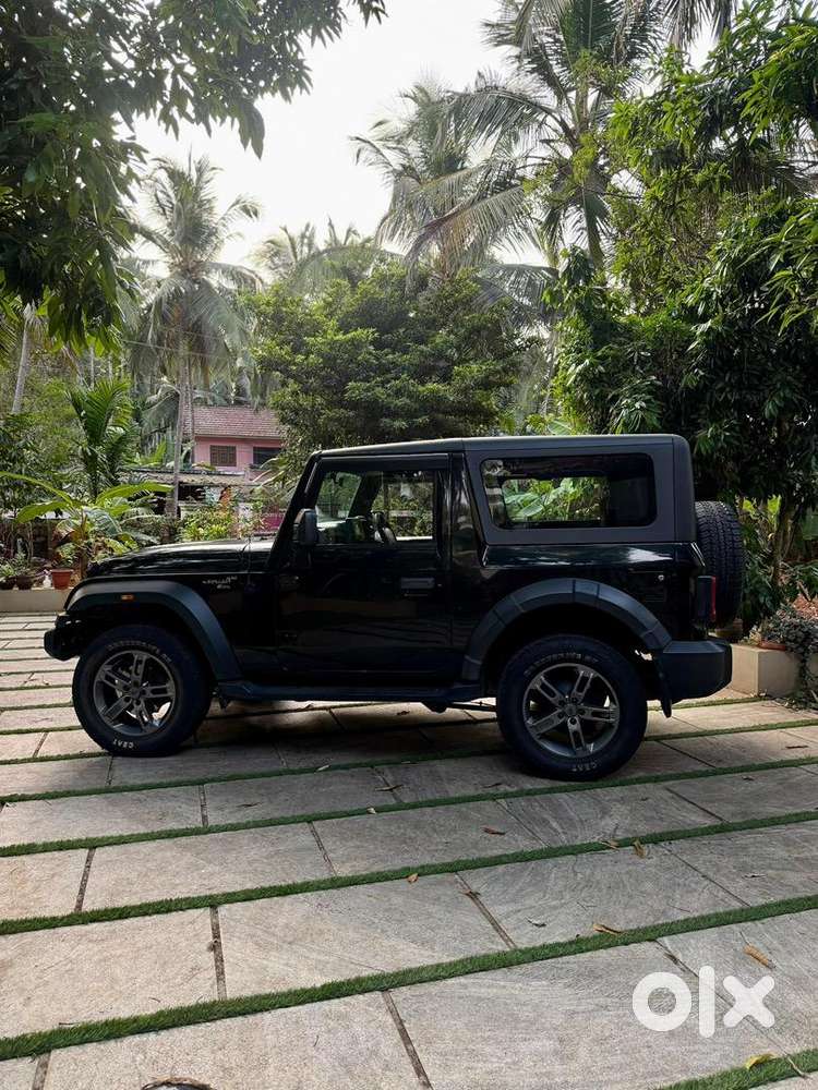 Mahindrathar Petrol Automatic 4*4 Single Owner