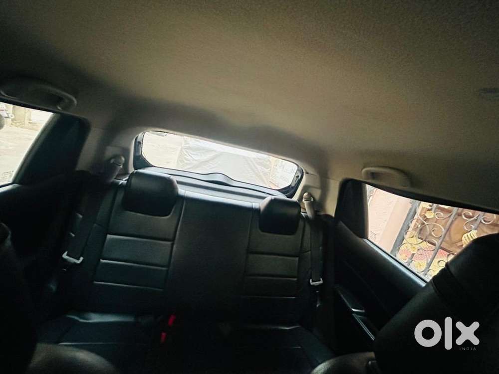 Maruti Suzuki Swift 2023 Petrol Vxi Well Maintained Showroom Track