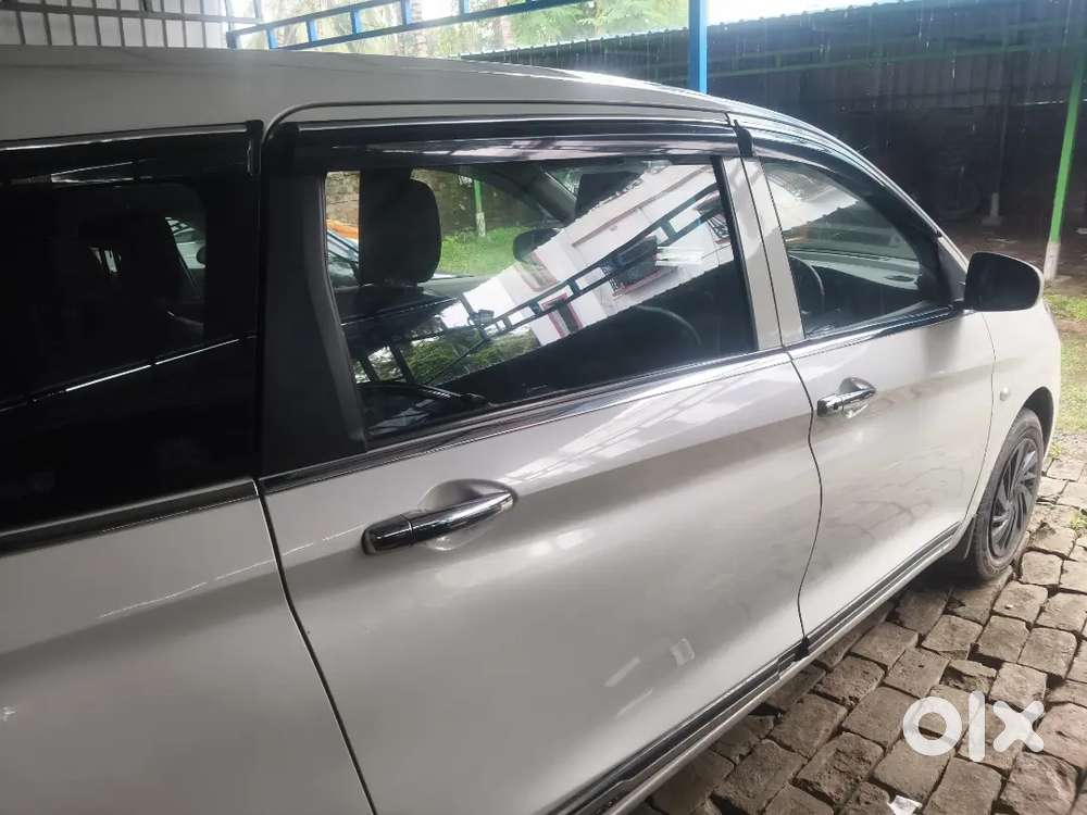 Maruti Suzuki Ertiga Lxi 2021