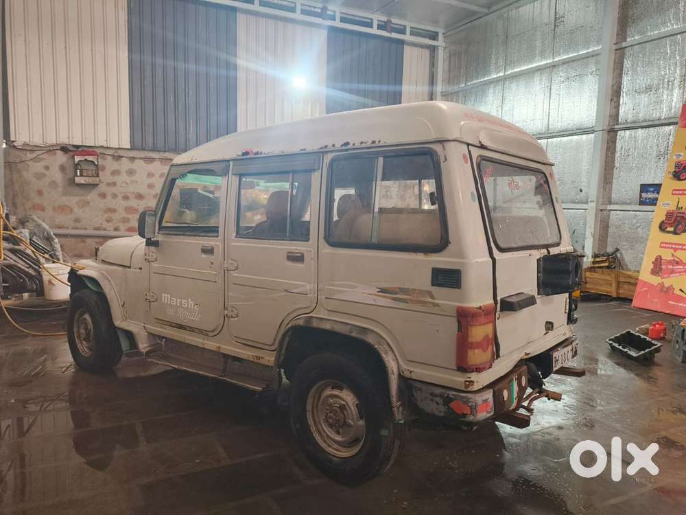 Mahindra Marshal 2000